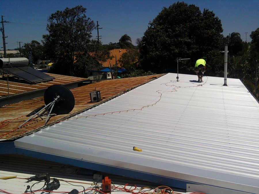 Rusty roof replacement Zincalume Trimdek