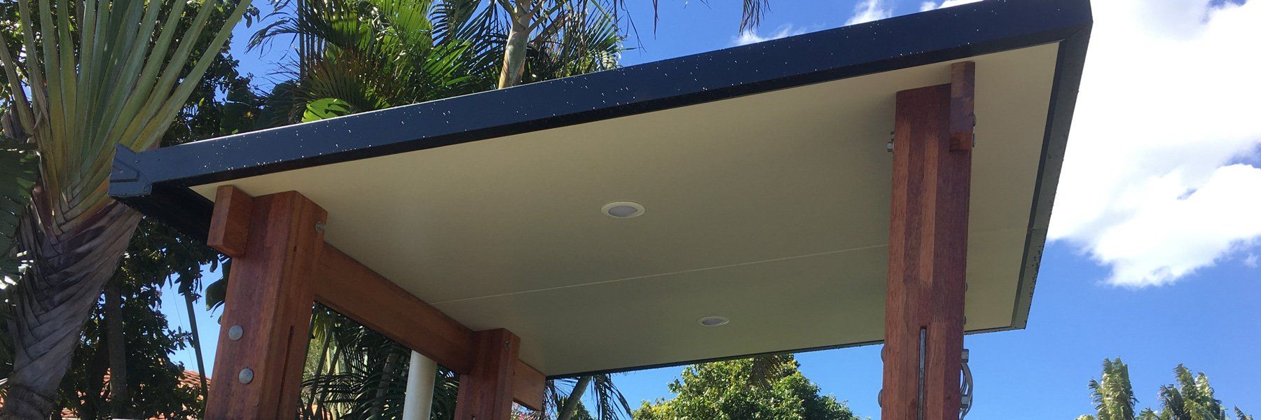 insulated roof panels on Gold Coast home