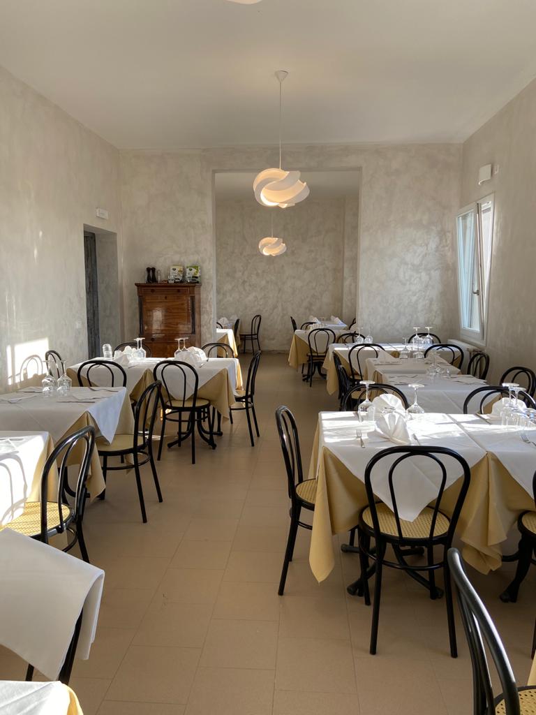 elegante sala interna del ristorante