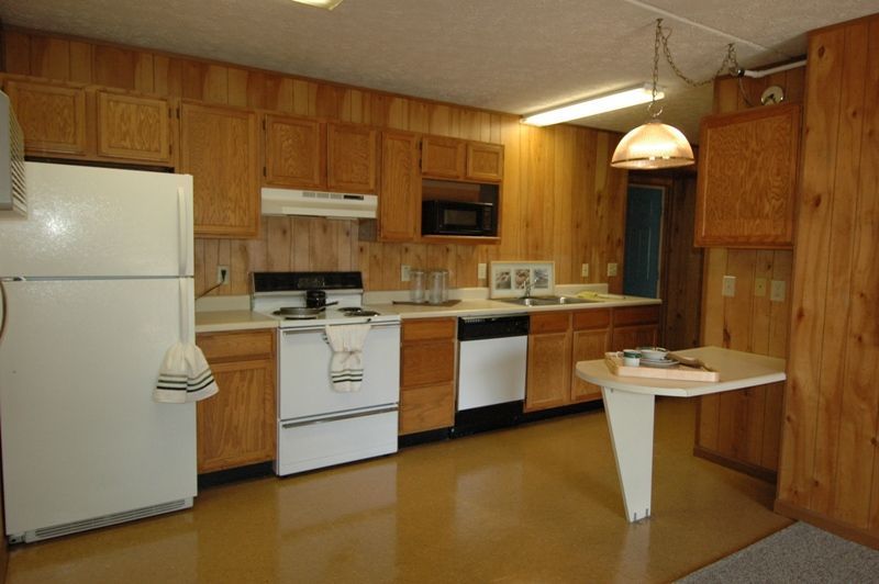 Photo showing the kitchen from an alternate angle