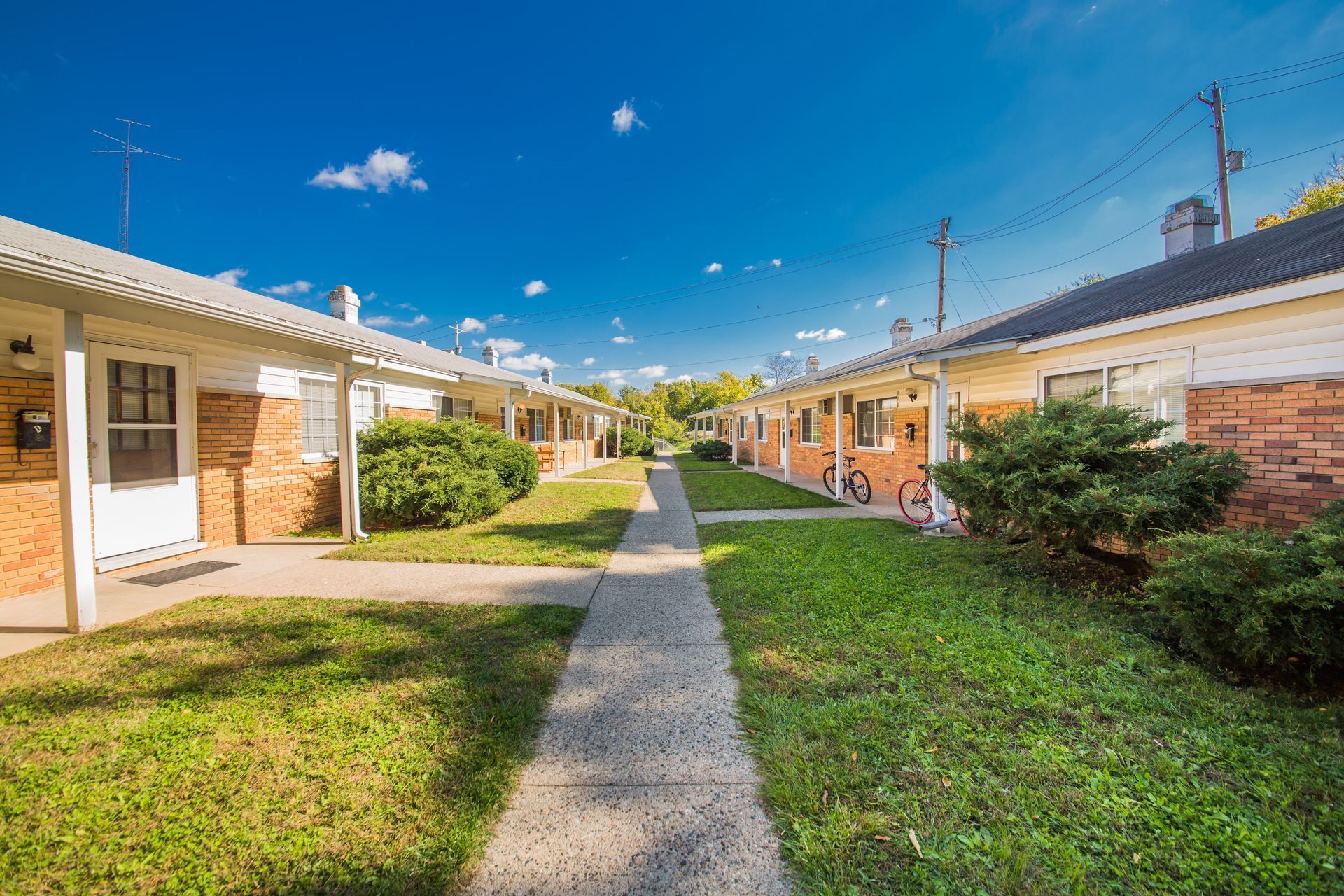 photo showing a bungalow-style apartment community