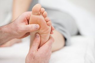 Assessing the symptoms of foot problems
