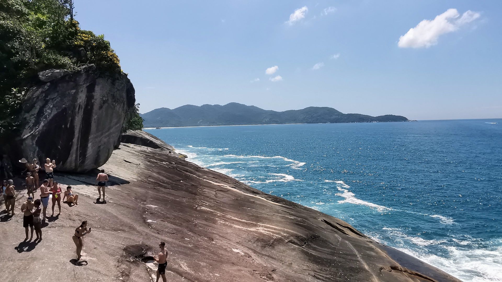 View from Praia do Caxadaço toward Lopes Mendes, Ilha Grande