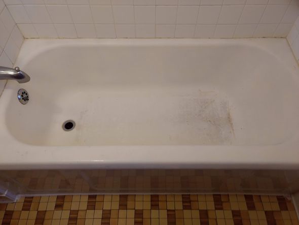 Bathtub Refinishing Milwaukee Wi, How Hard Is It To Refinish A Bathtub