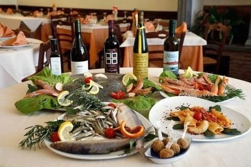 piatti e buffet del ristorante