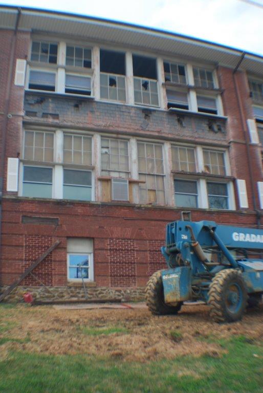 Broken Windows & Brick Wall — Manchester, PA — Keystone Restorations & Builders, Inc