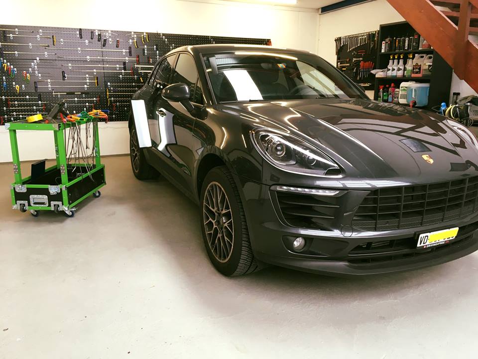 porsche macan front