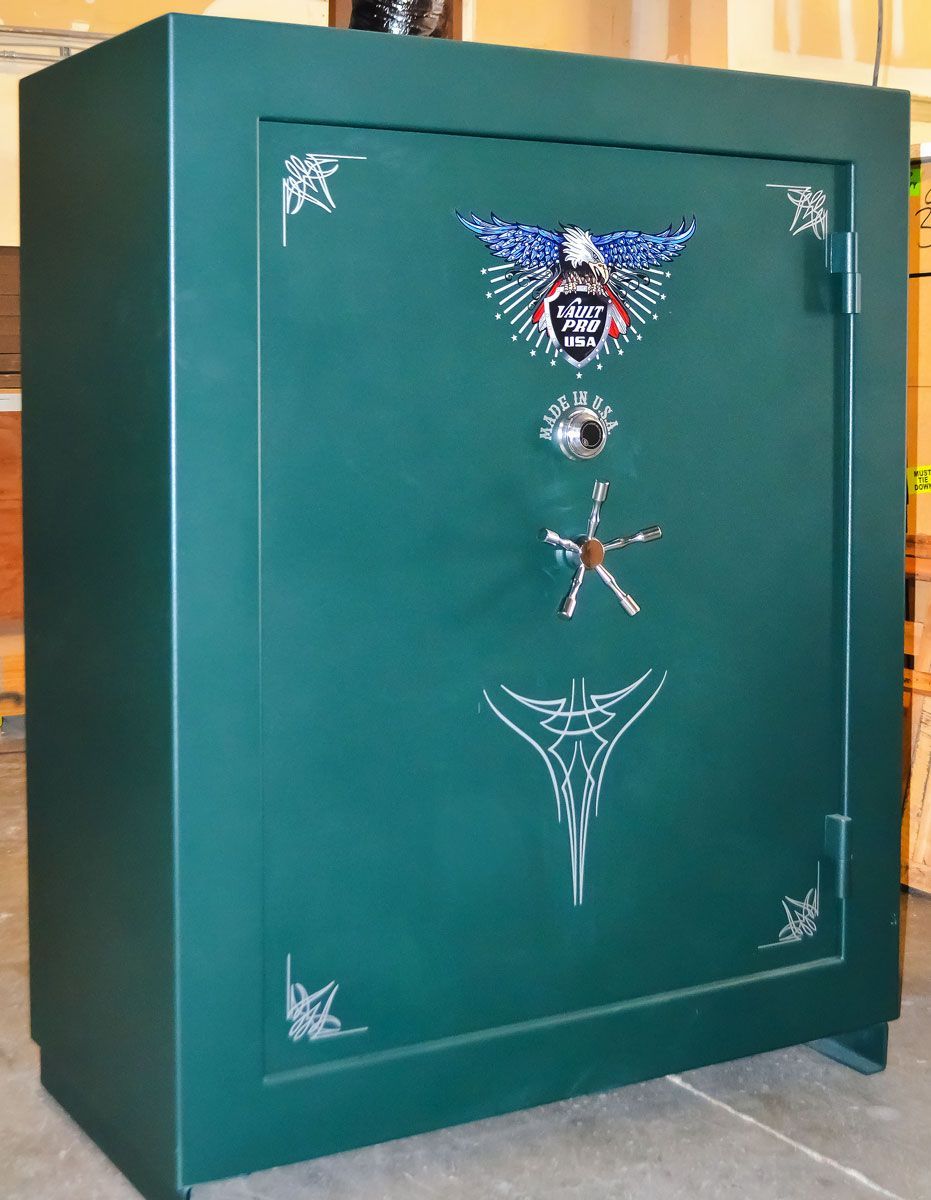 Image of big guns safe, SE-760 model from Vault Pro USA in matte green finish with silver pinstripe and matching hardware.