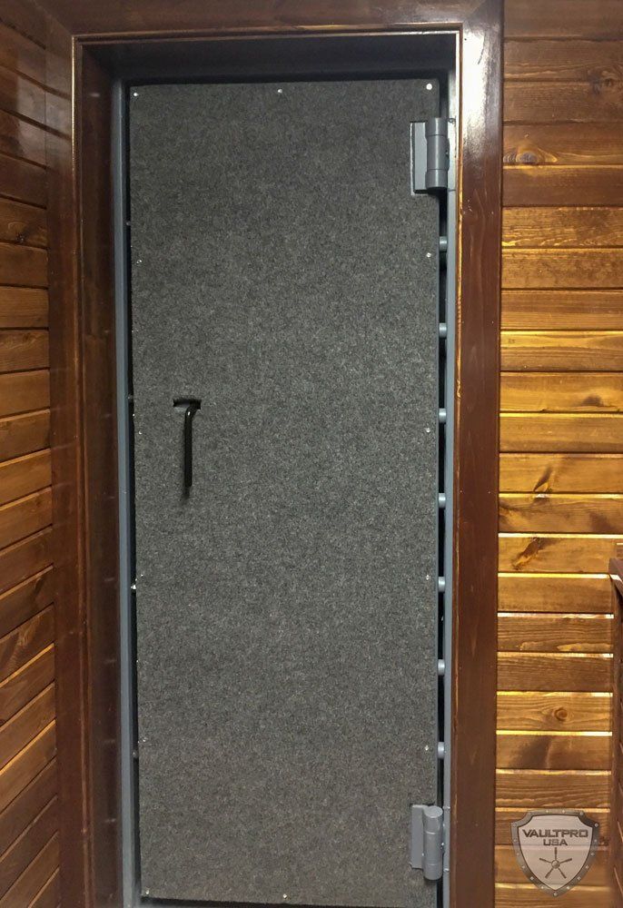 vault door with internal release handle