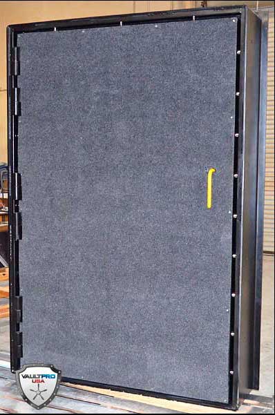 heavy duty vault door in-swing with emergency internal release handle