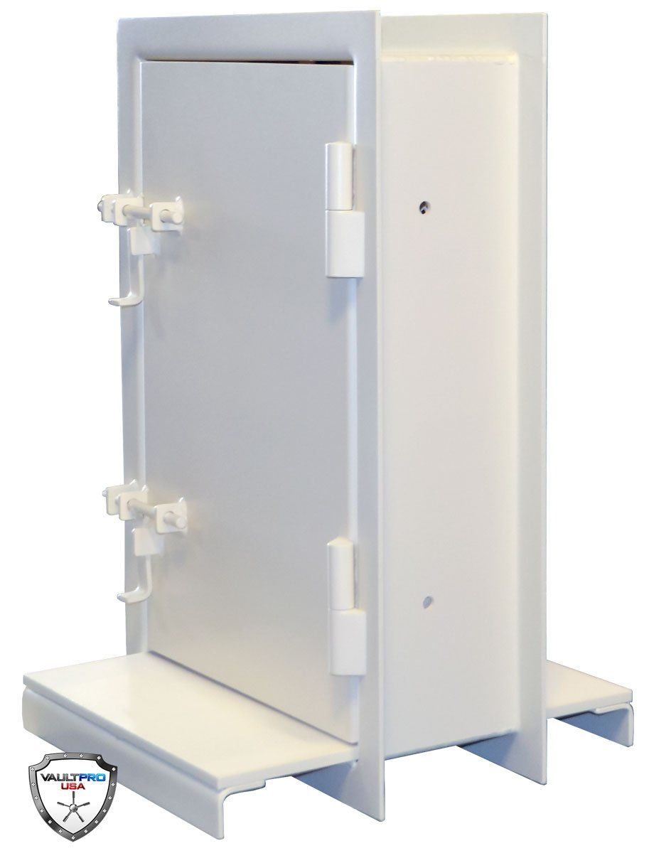 Pour in place Issue Port with door closed.