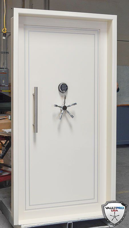 pull handle for vault doors and safe room doors