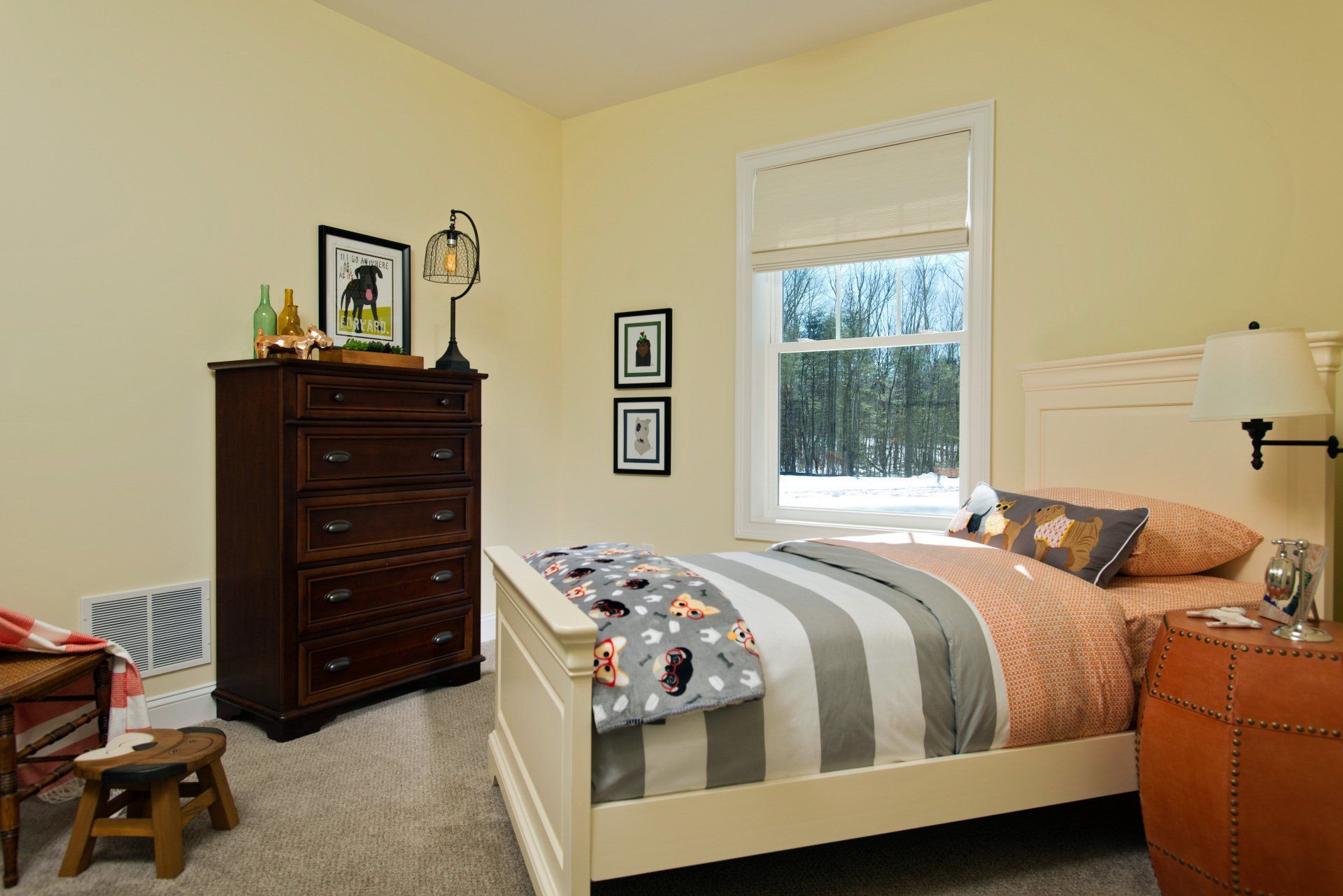 Castleton Second Guest room