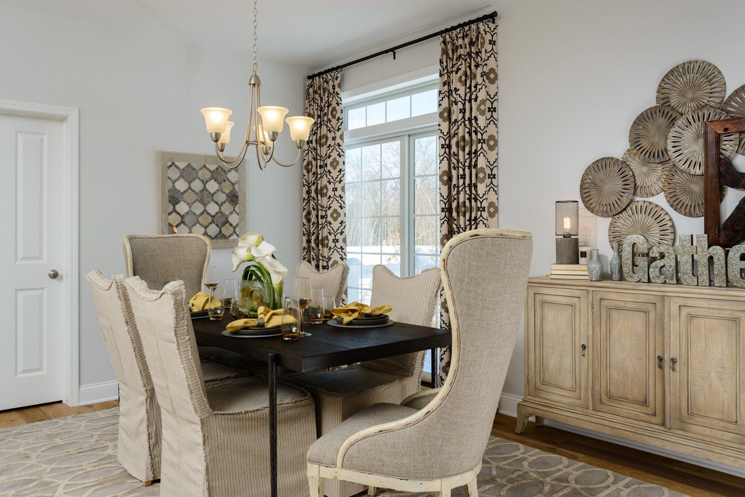 Chesapeake 5 Greenbrier Way - Dining Room