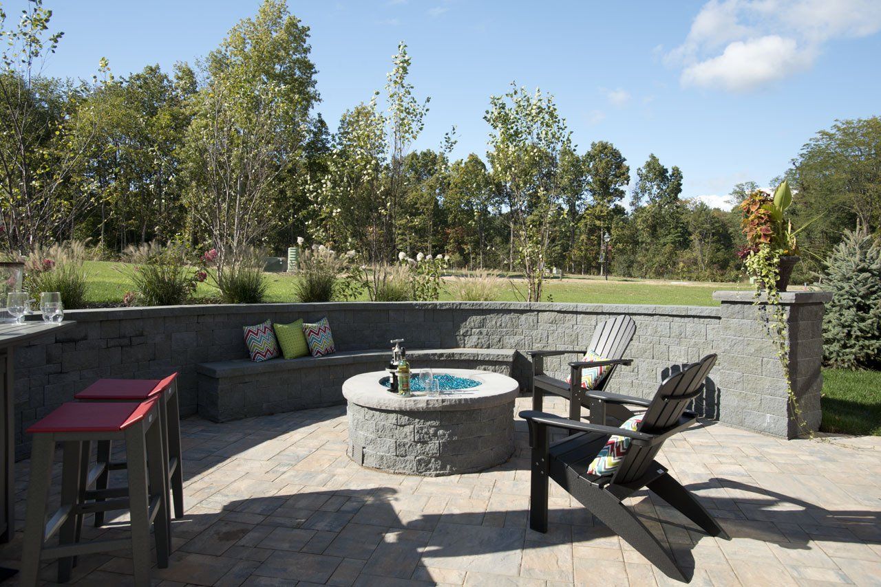 Griffin's Ridge - The Fallgate - Back Yard