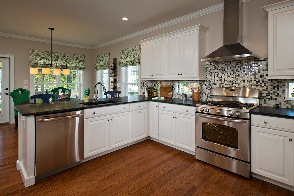 McKenzie's Way - Kitchen