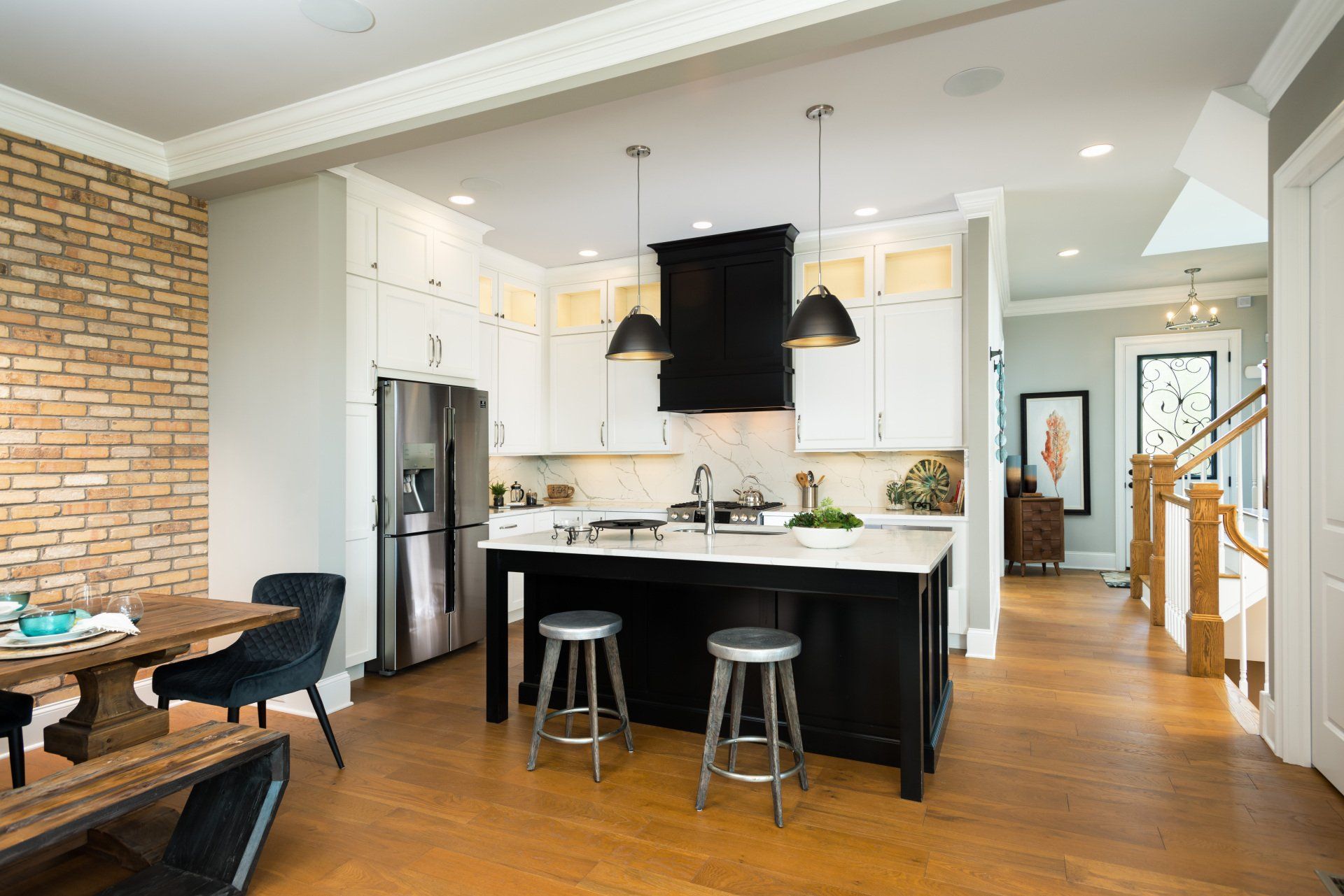 Gourmet kitchen