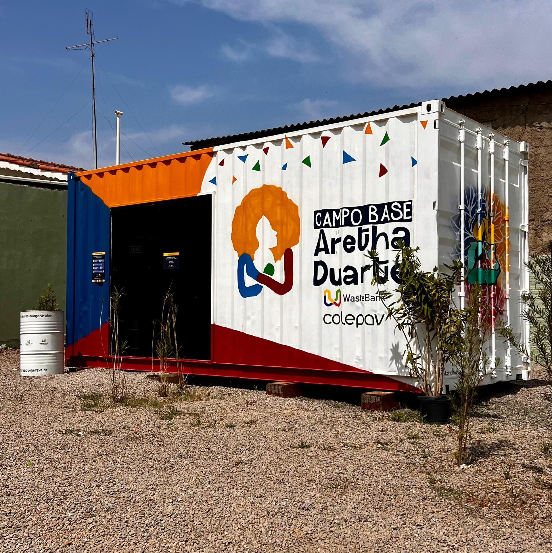 interior espaço novo trilho wastebank imperatriz ma