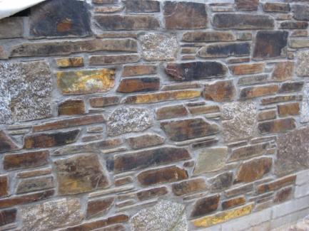 Stone hedging work