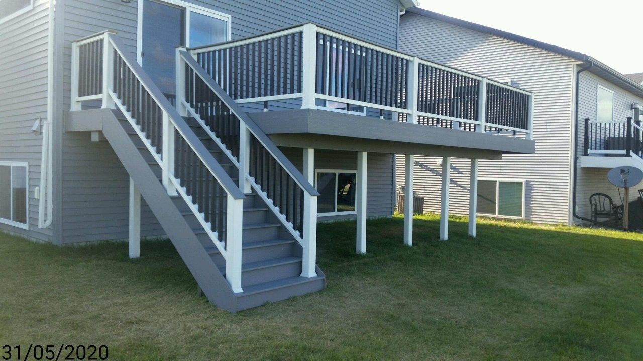A picture of a deck with stairs taken on 31/05/2020