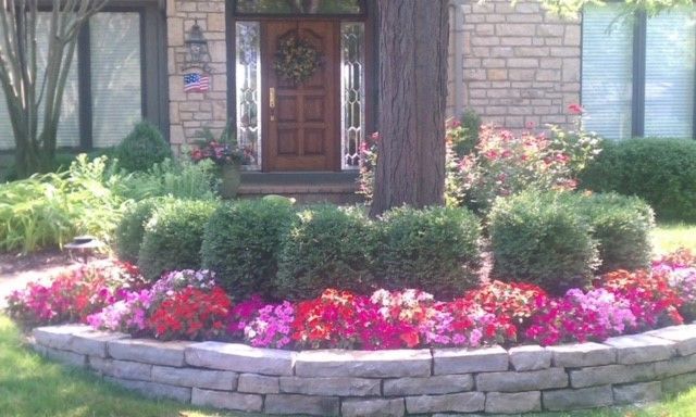 Big Residential House - Columbus, OH - Landscapes By The Yard