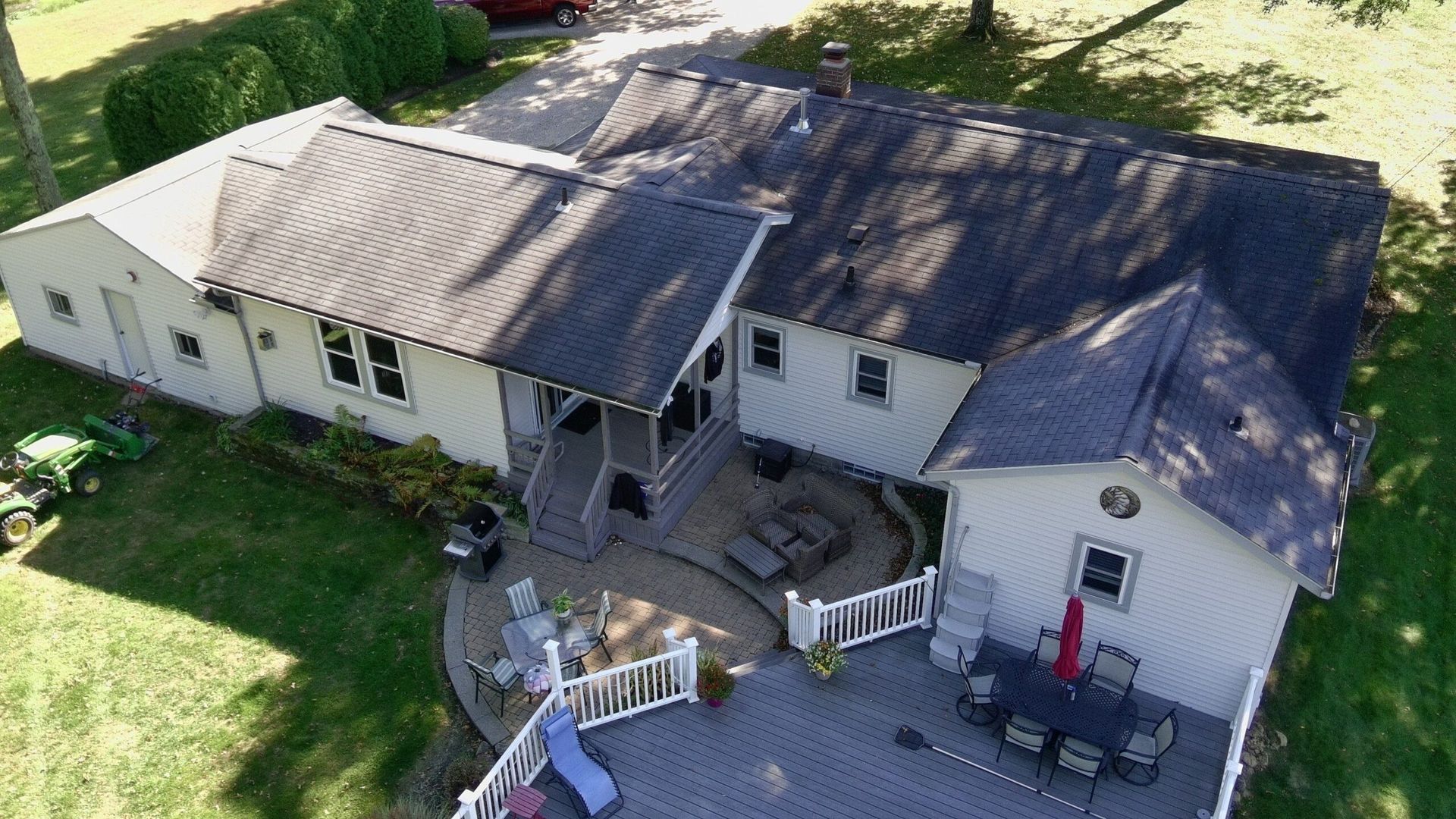 Diamond Roofing Pros performing emergency repair