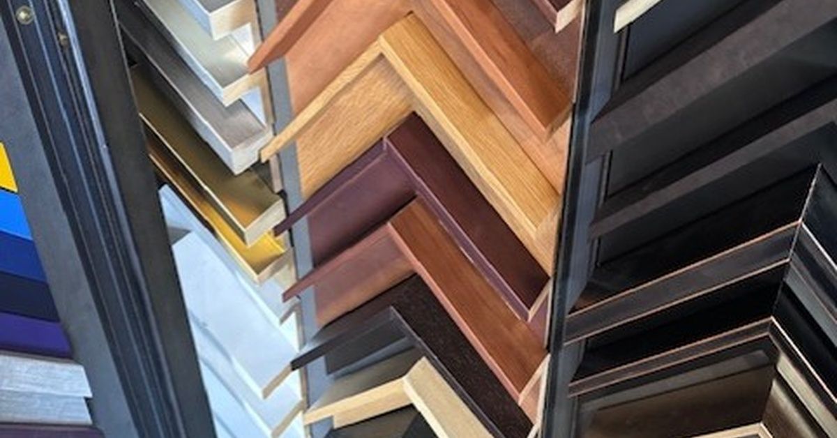 10 Materials To Consider for Your Custom Picture Frame