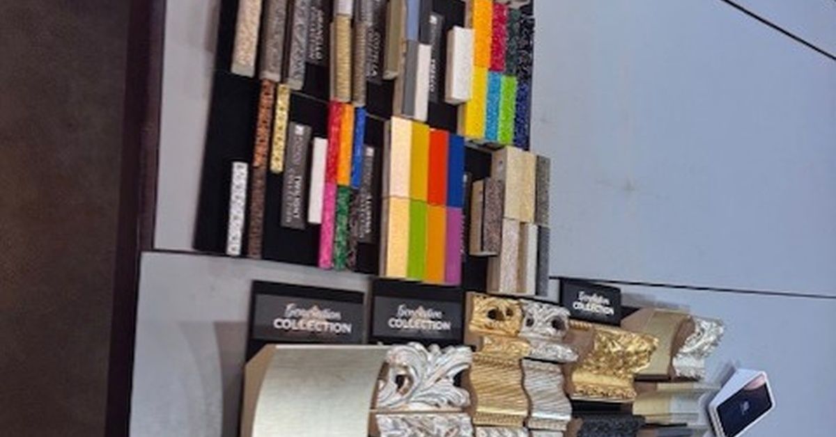 10 Materials To Consider for Your Custom Picture Frame