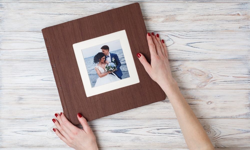 4 Reasons To Get Your Wedding Photos Custom Framed