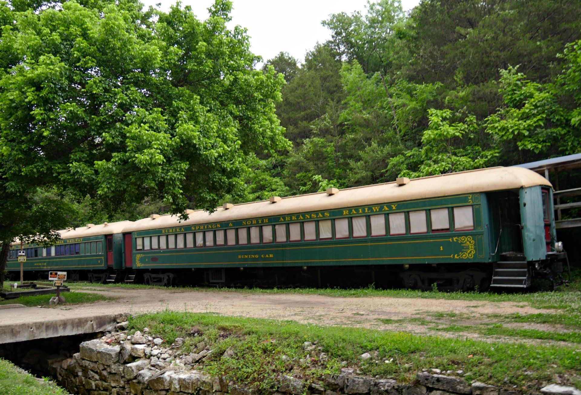 eureka springs train car