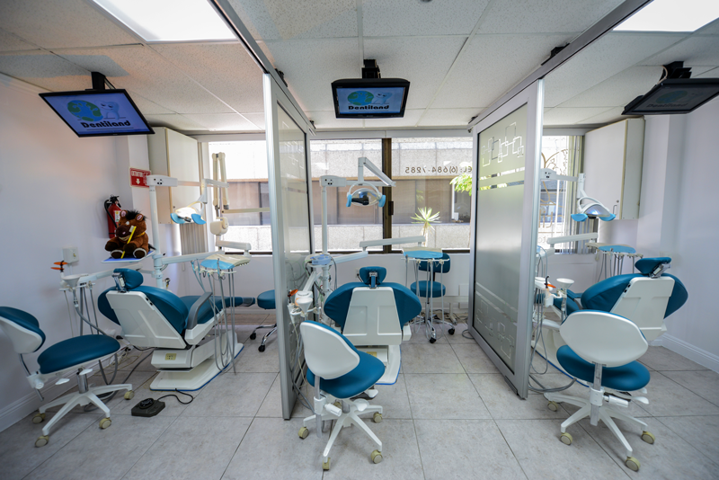 3 dental examination rooms dentiland