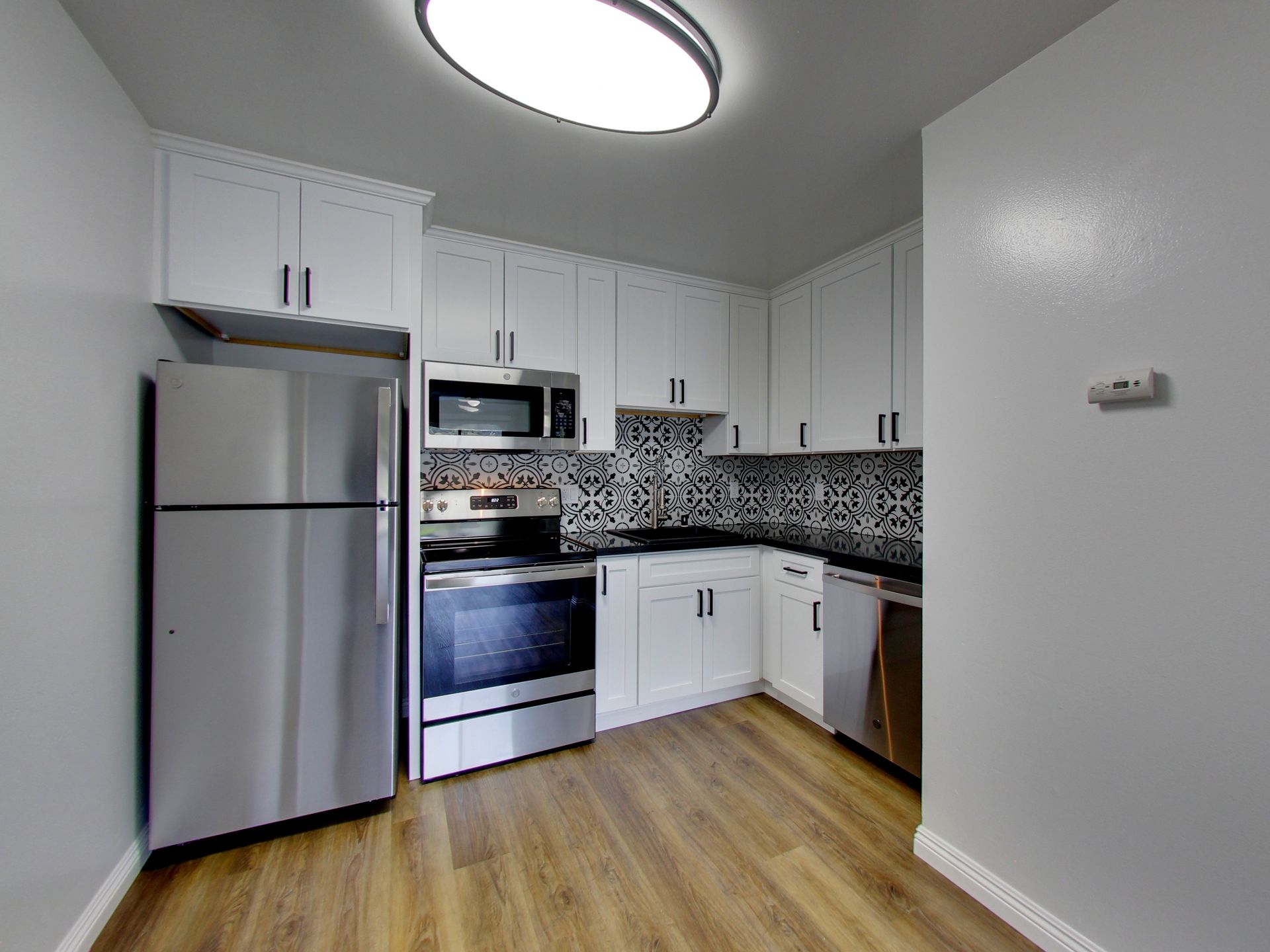 STAINLESS STEEL APPLIANCES