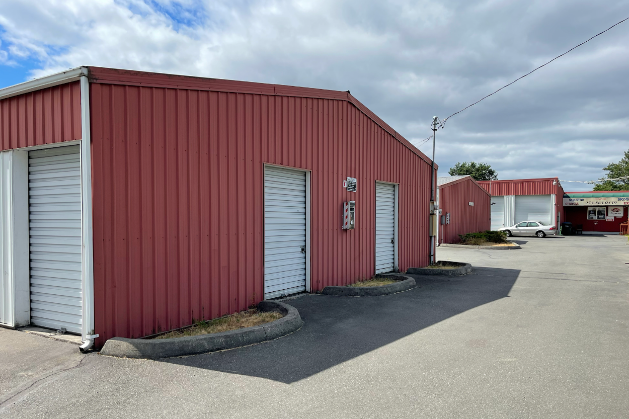Nomad Storage Sumner off Hwy 410 and Lake Tapps and Bonney Lake