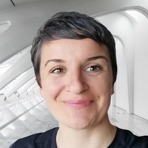 emi lecret - interview moderator