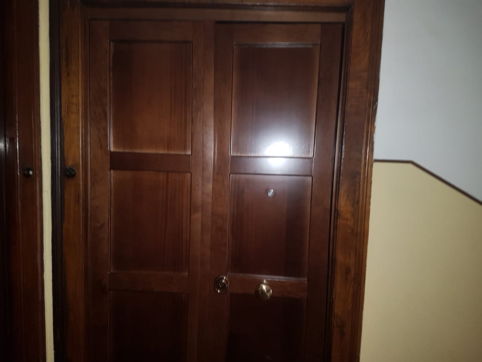 realizzazione porte in legno