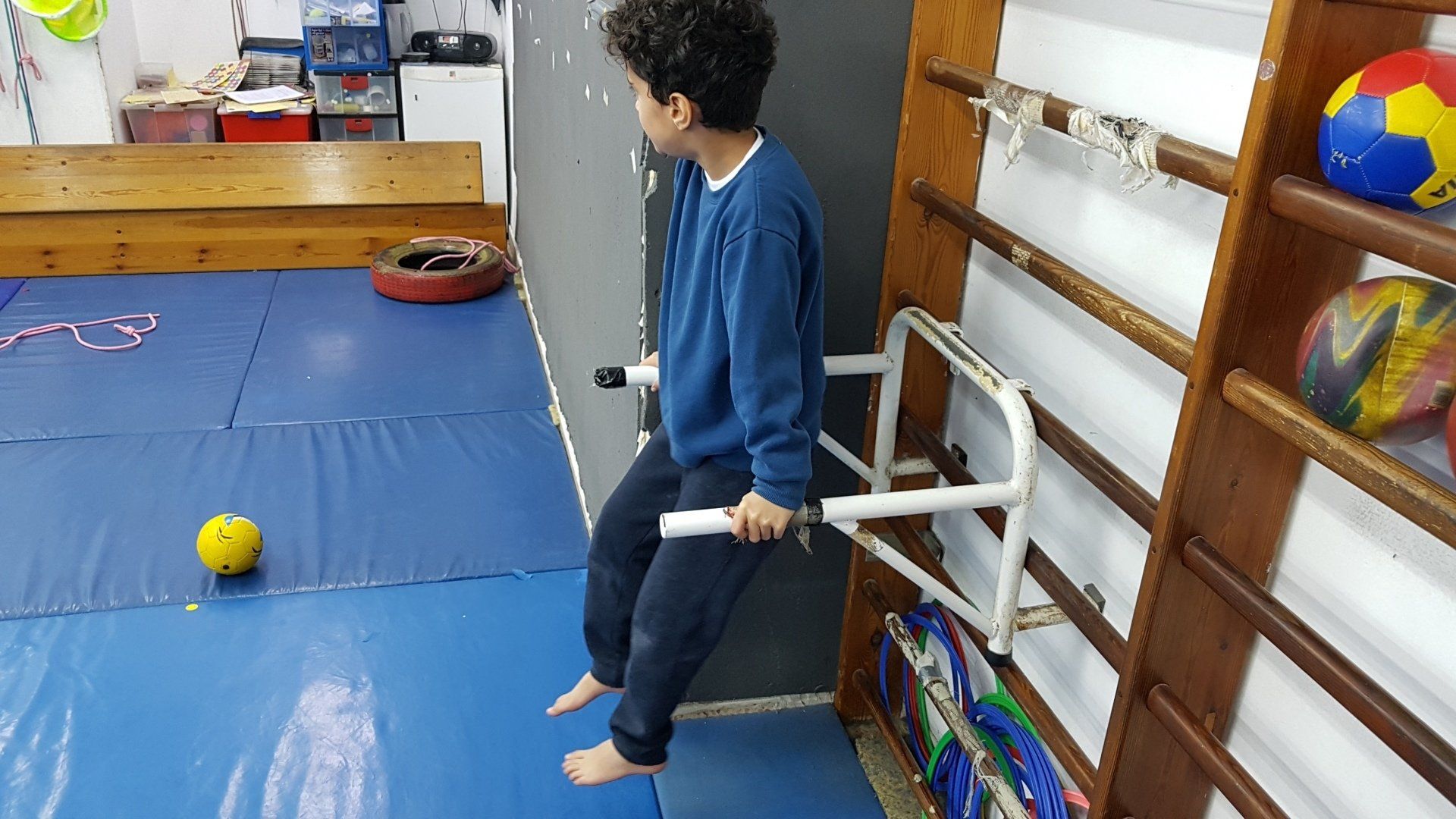 חיזוק חגורת כתפיים