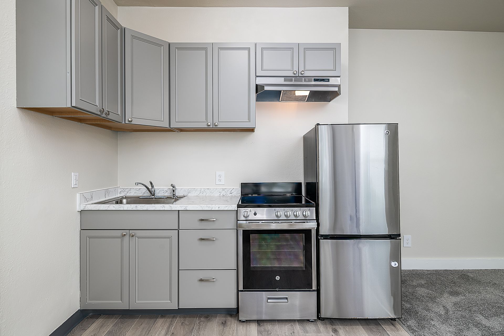 Photo of the kitchen appliances