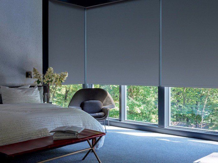 Black out roller shades