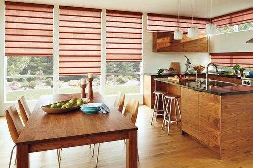 ​​Hunter Douglas Pirouttes in kitchen
