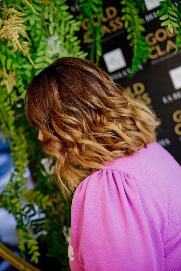 La Bella Vita balayage with curls