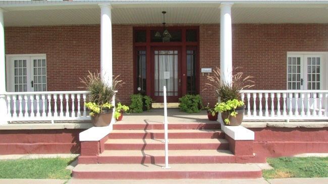 Pecos Funeral Home - Front Steps