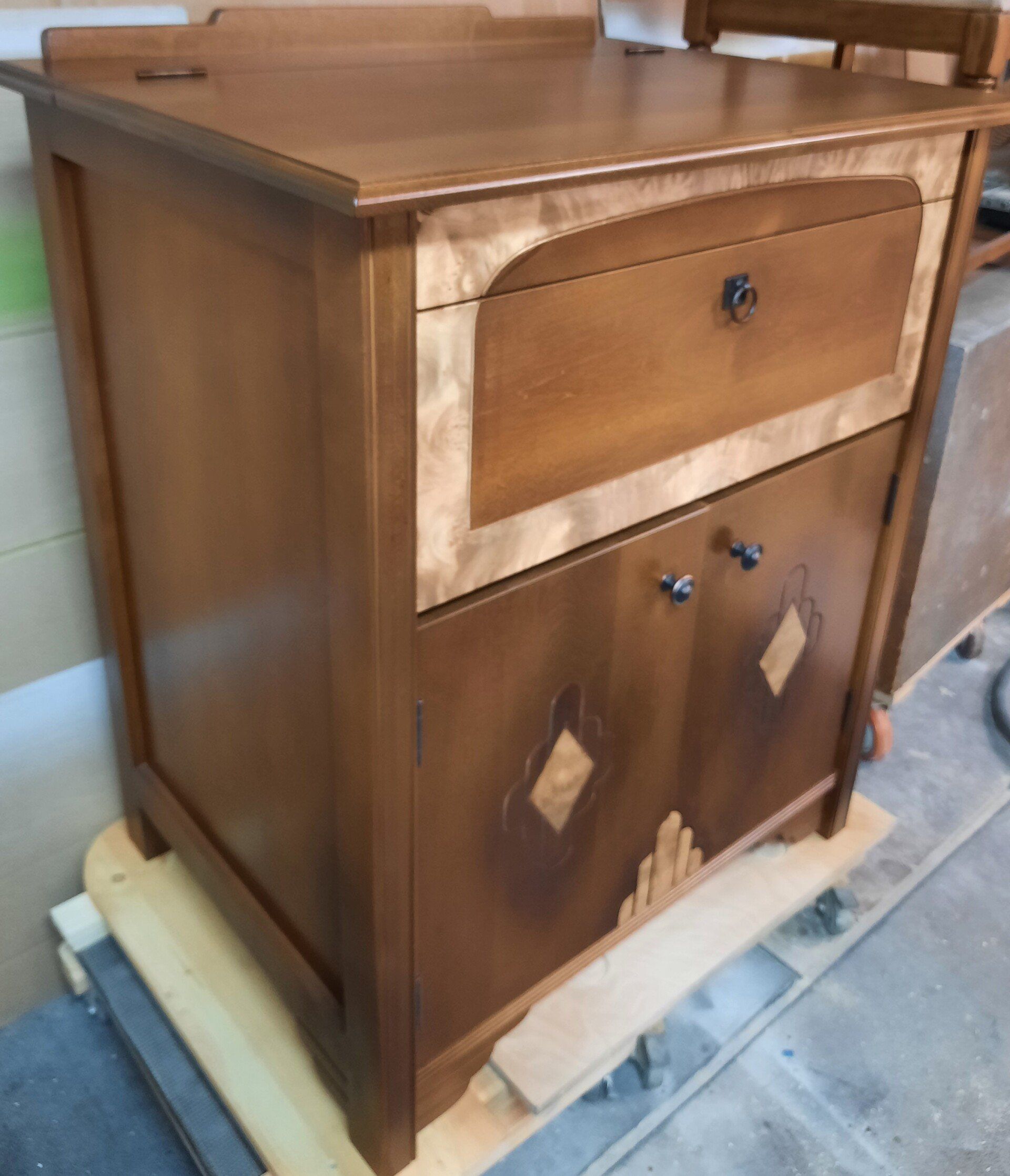 Custom Wood Furniture Crafting & Woodworking Edmonton