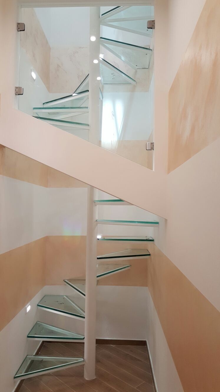 scale interne in vetro temprato