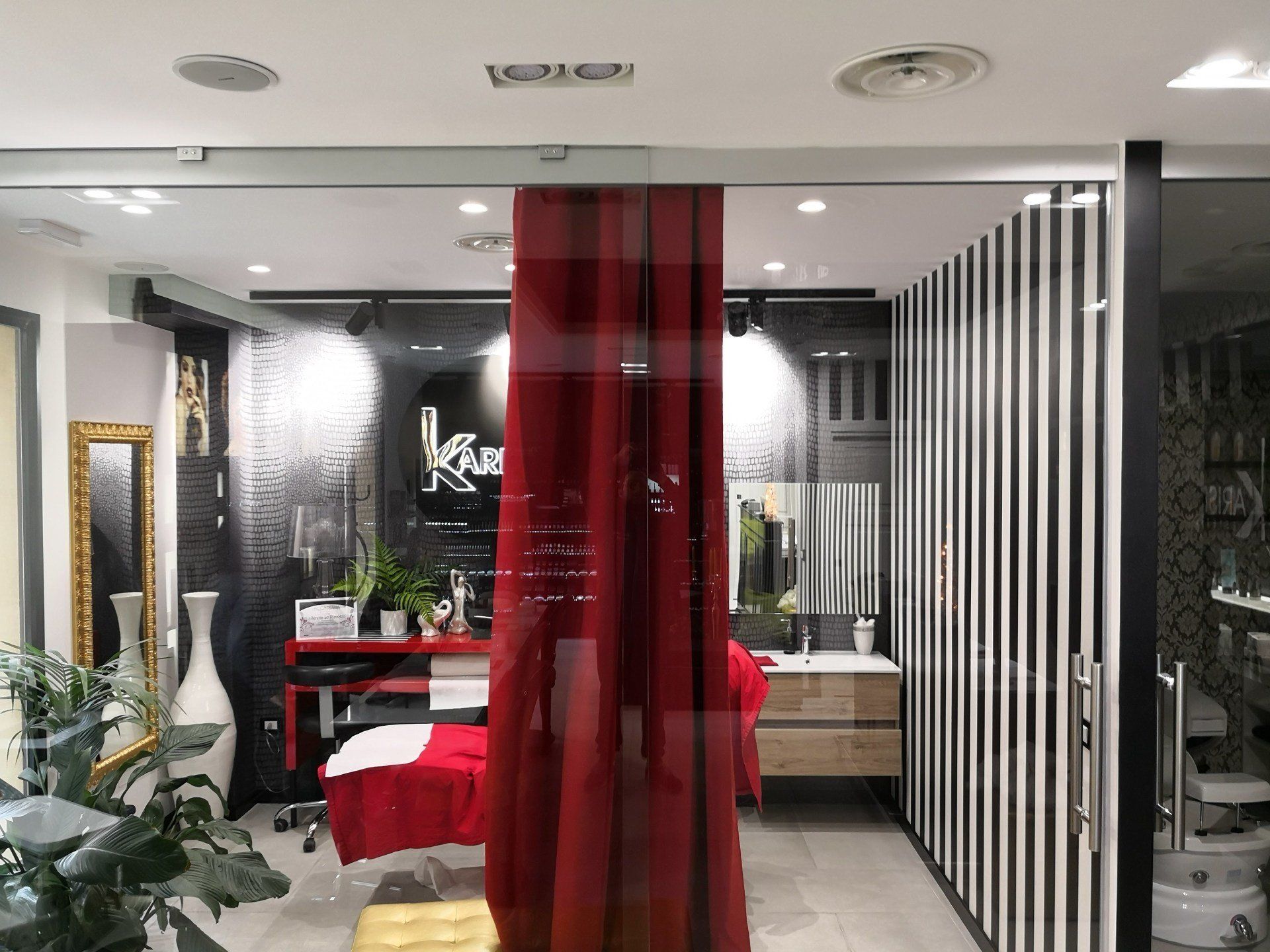 parete in vetro temperato