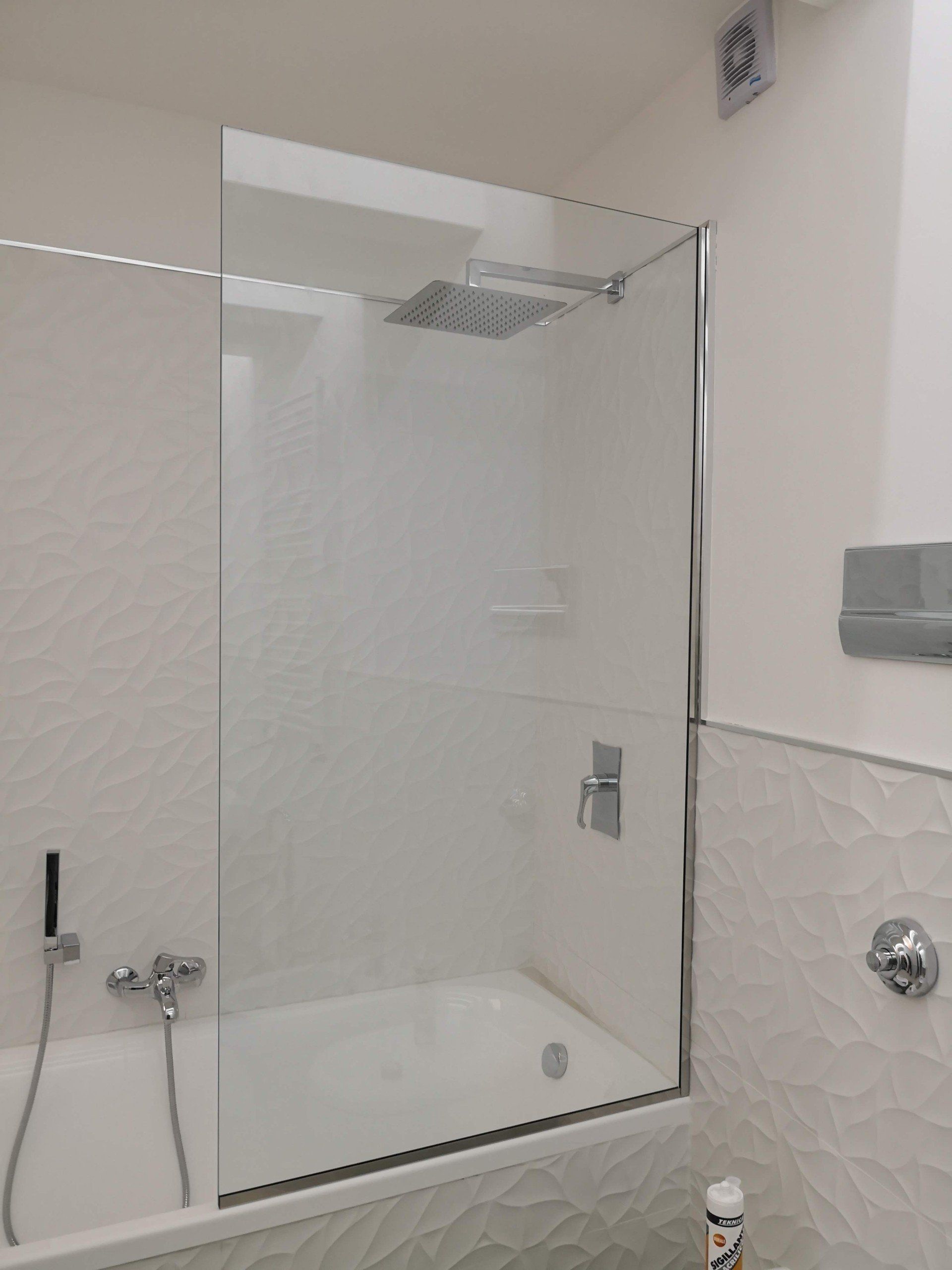 box doccia con pareti in vetro