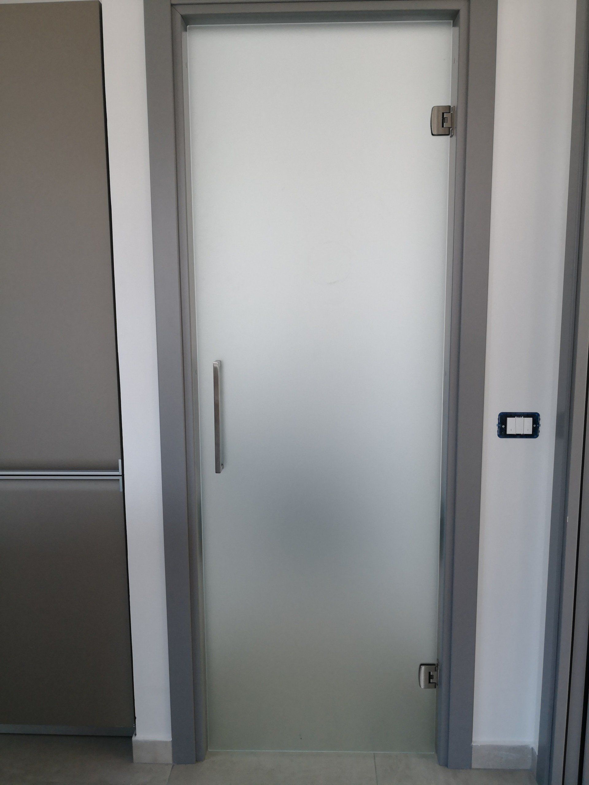 porta in vetro temperato per casa