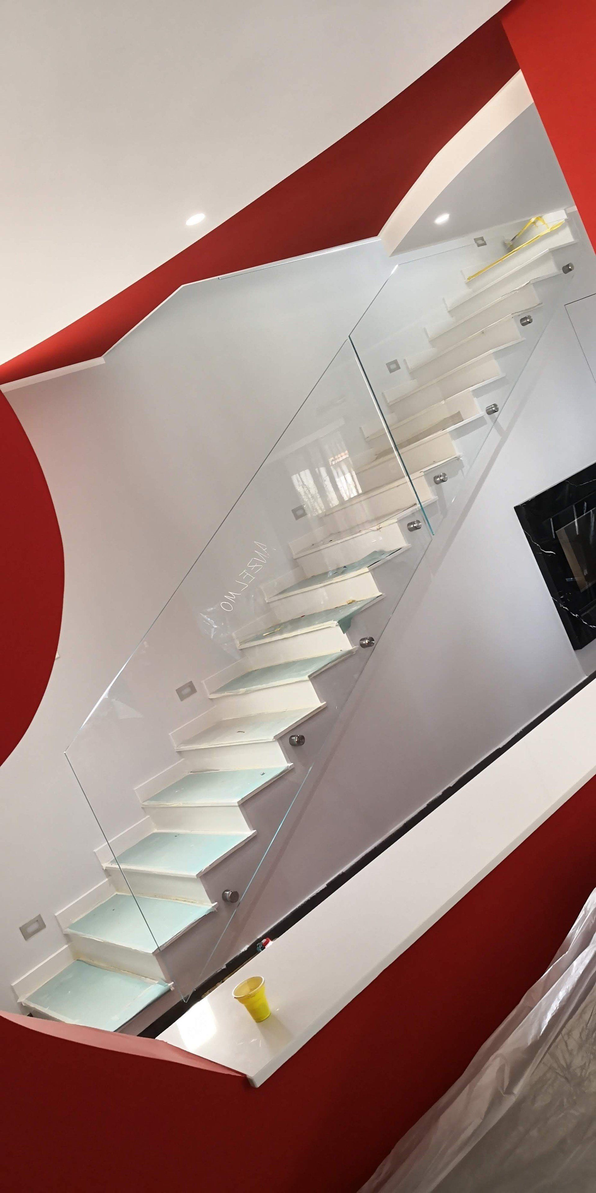 ringhiera in vetro per scale