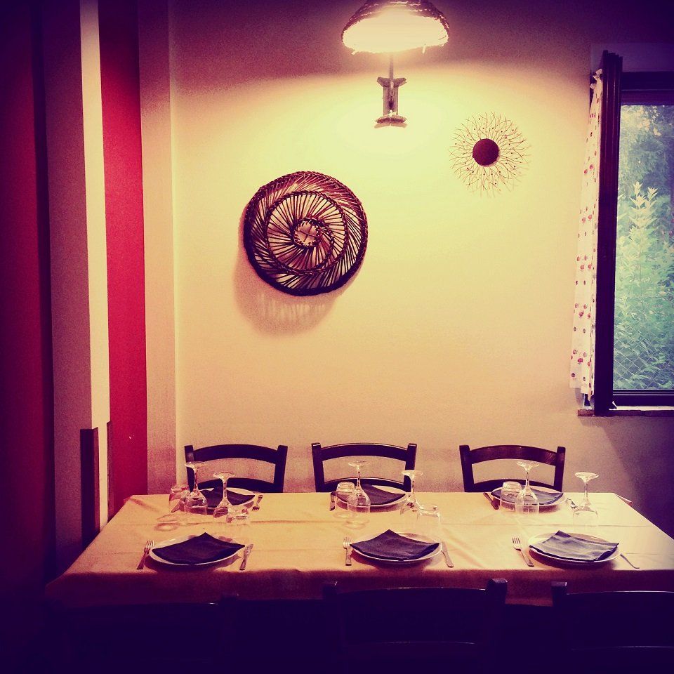 Tavolo all'interno del ristorante