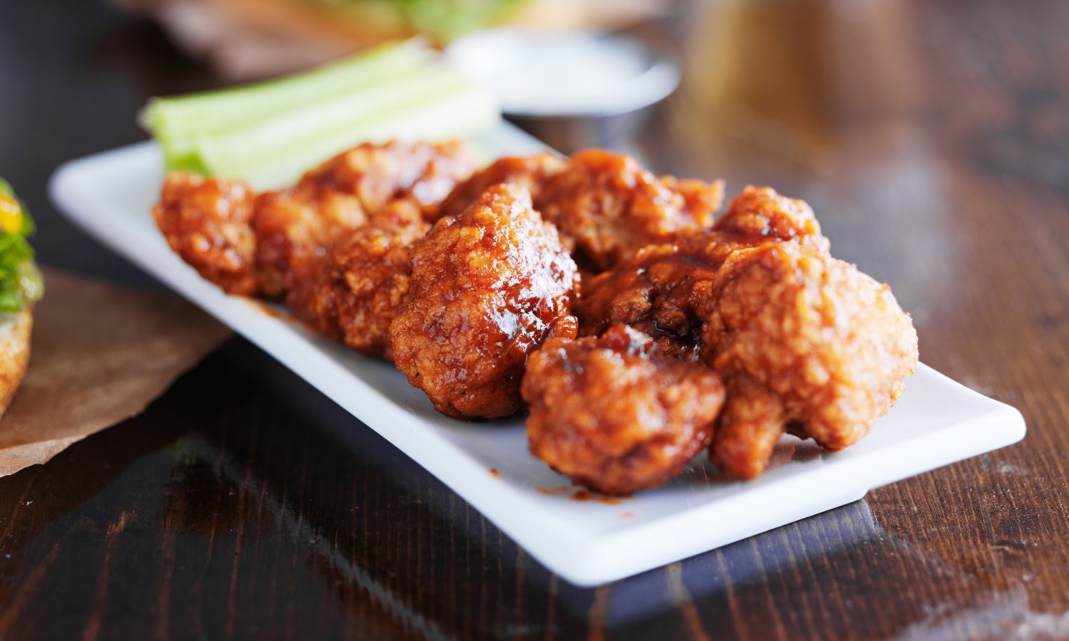 Difference Between Buffalo and Chicken Wings 1920 Tavern