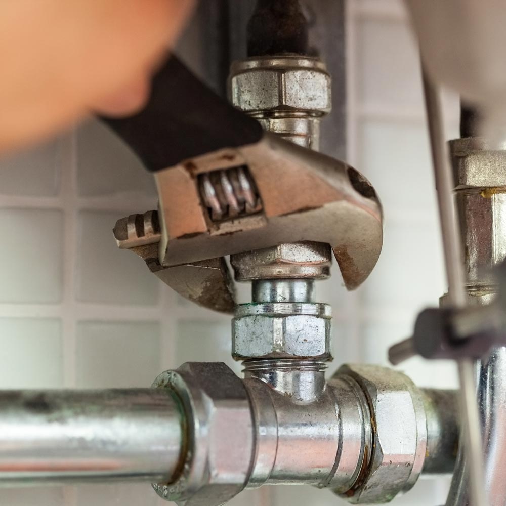 tightening sink bolts